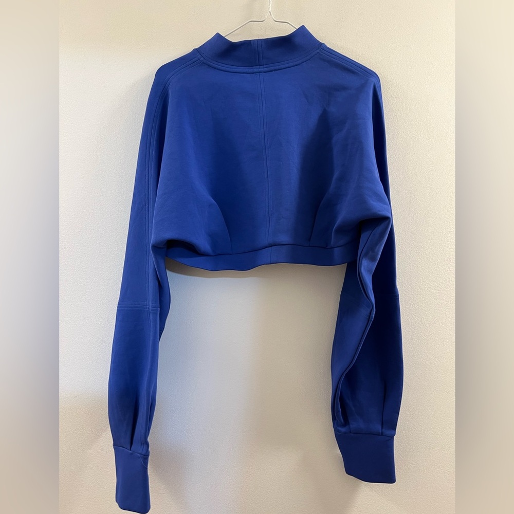 27. Akira Blue Cropped Sweatshirt with  Sleeves - Picture 5 of 10